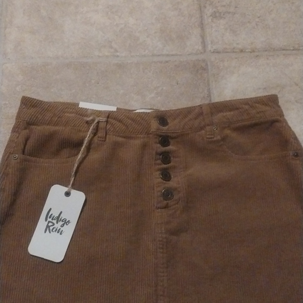 Tan Corduroy Mini Skirt Raw Hem - Picture 4 of 8